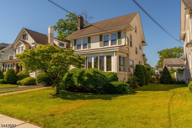 744 Wyoming Ave, Elizabeth City, NJ 07208