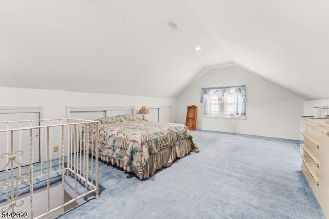 744 Wyoming Ave, Elizabeth City, NJ 07208