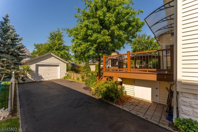 744 Wyoming Ave, Elizabeth City, NJ 07208