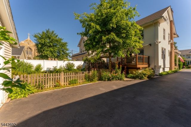 744 Wyoming Ave, Elizabeth City, NJ 07208