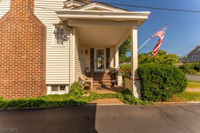 744 Wyoming Ave, Elizabeth City, NJ 07208