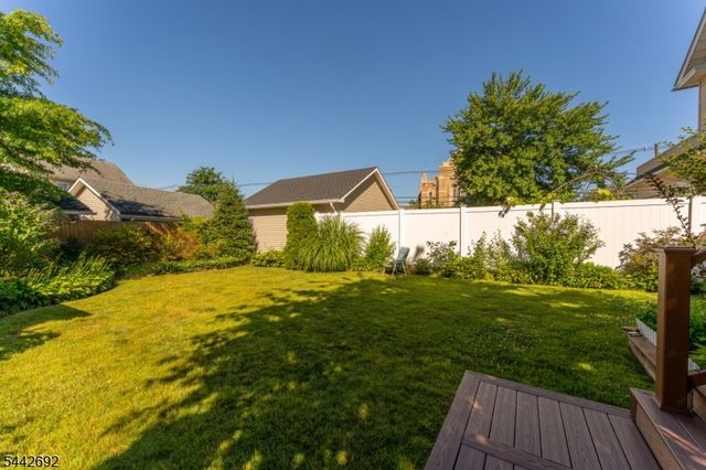 744 Wyoming Ave, Elizabeth City, NJ 07208