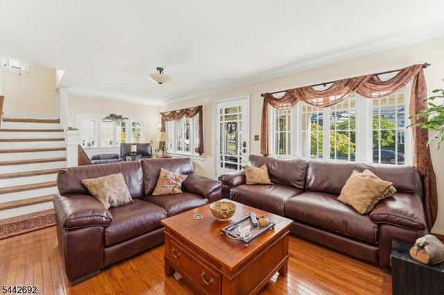 744 Wyoming Ave, Elizabeth City, NJ 07208