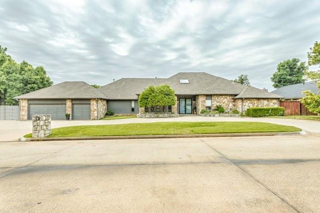 3200 Raintree Road, Oklahoma City, OK 73120