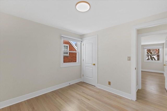 555 N 105th STREET, Wauwatosa, WI 53226