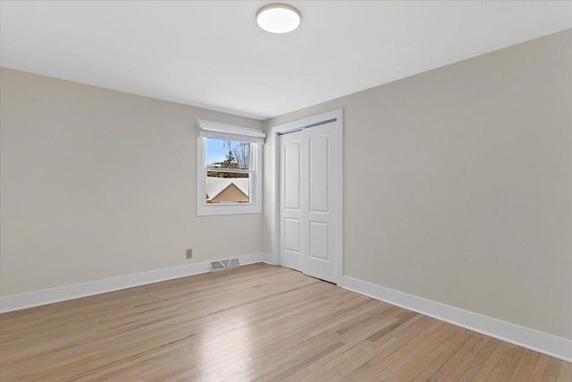 555 N 105th STREET, Wauwatosa, WI 53226