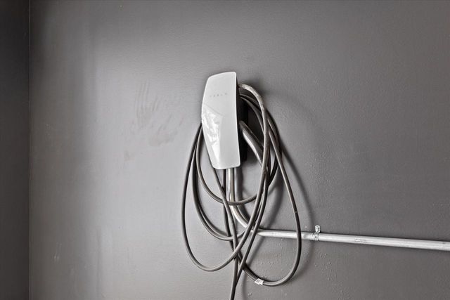 555 N 105th STREET, Wauwatosa, WI 53226