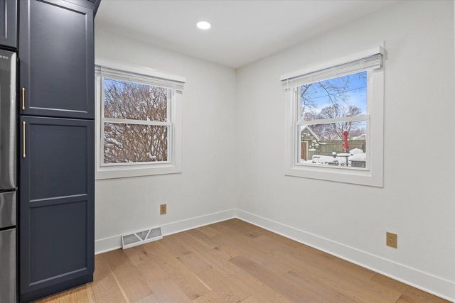 555 N 105th STREET, Wauwatosa, WI 53226