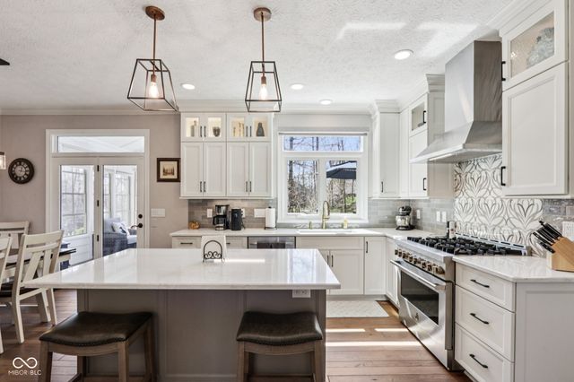 11217 Woods Bay Lane, Indianapolis, IN 46236