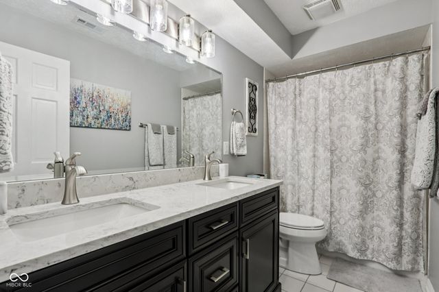 11217 Woods Bay Lane, Indianapolis, IN 46236