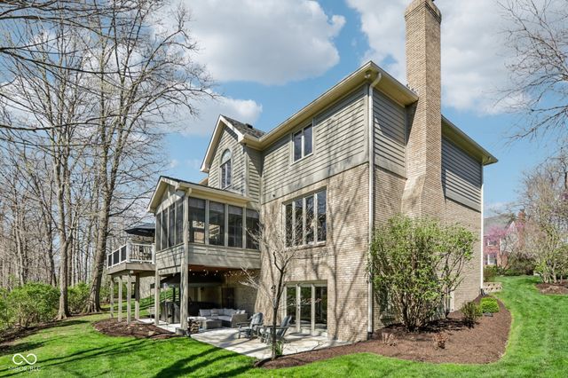 11217 Woods Bay Lane, Indianapolis, IN 46236