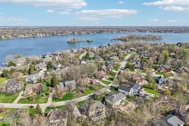 11217 Woods Bay Lane, Indianapolis, IN 46236