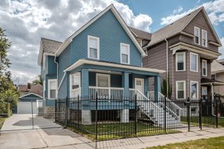 5729 W Erie Street, Chicago, IL 60644