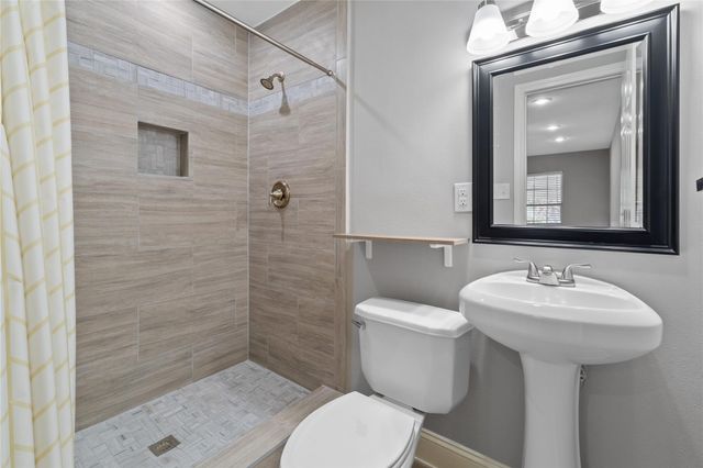 1941 Lynnview Drive, Houston, TX 77055