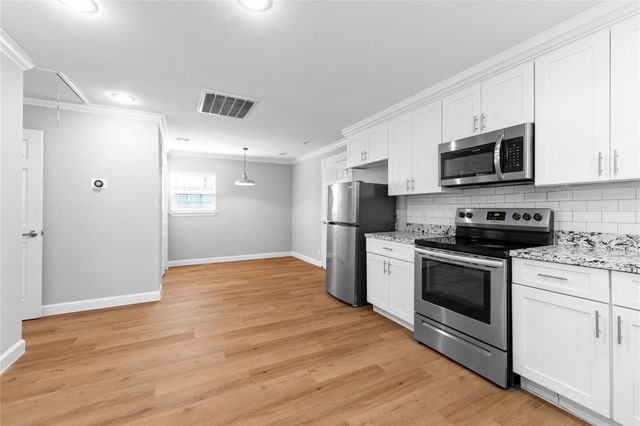 1941 Lynnview Drive, Houston, TX 77055