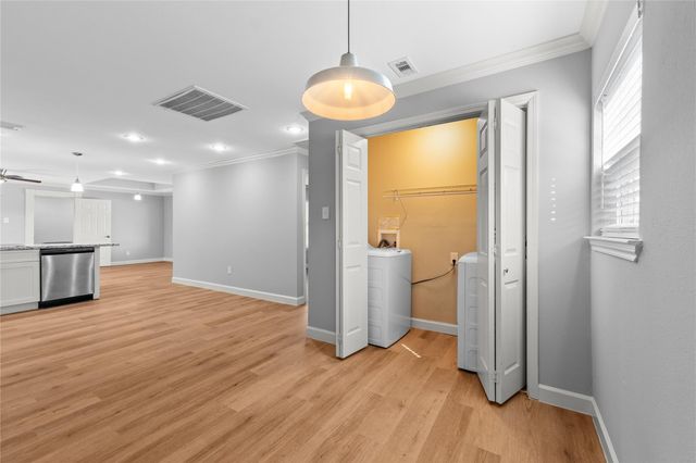 1941 Lynnview Drive, Houston, TX 77055