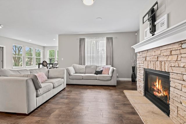 78 Gala Drive, Mundelein, IL 60060