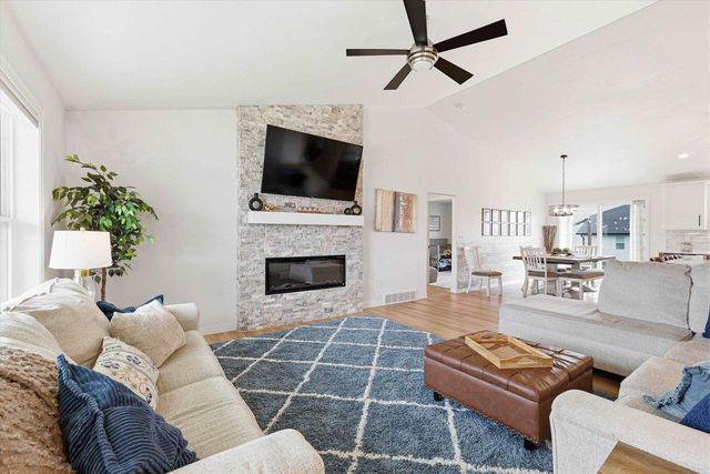2359 TIGERWOOD TRAIL, De Pere, WI 54115