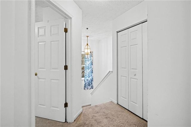 102 Weatherstone Square Drive, Woodstock, GA 30188