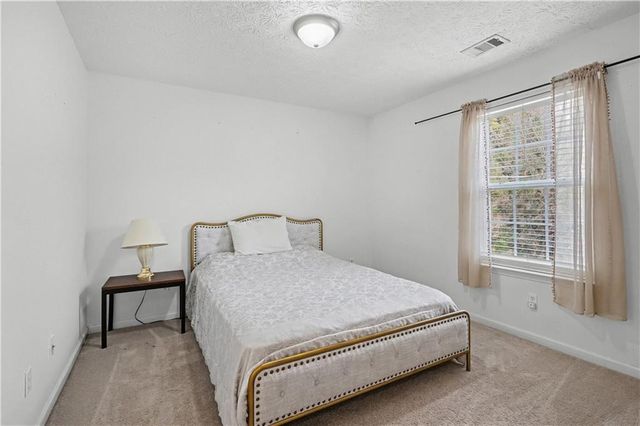 102 Weatherstone Square Drive, Woodstock, GA 30188