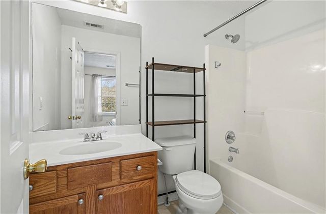 102 Weatherstone Square Drive, Woodstock, GA 30188