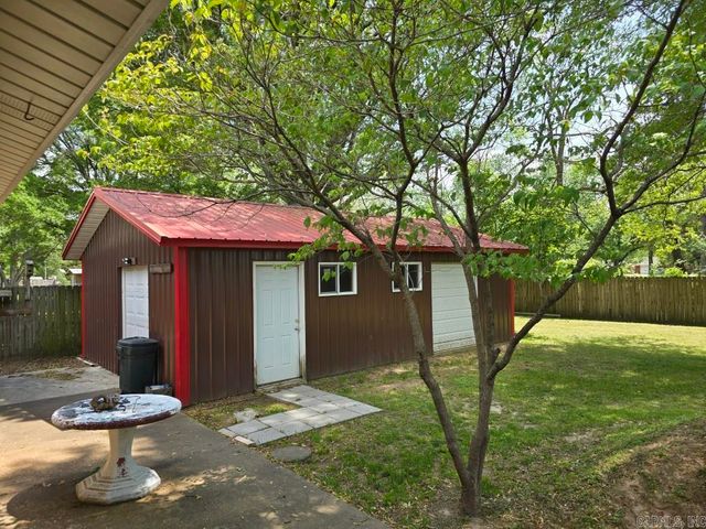 209 Cain Dr, Mccrory, AR 72101