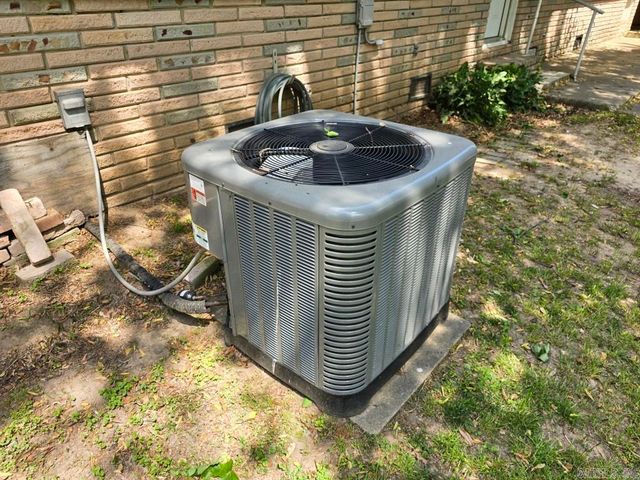 209 Cain Dr, Mccrory, AR 72101