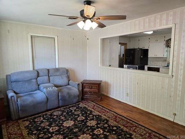 209 Cain Dr, Mccrory, AR 72101