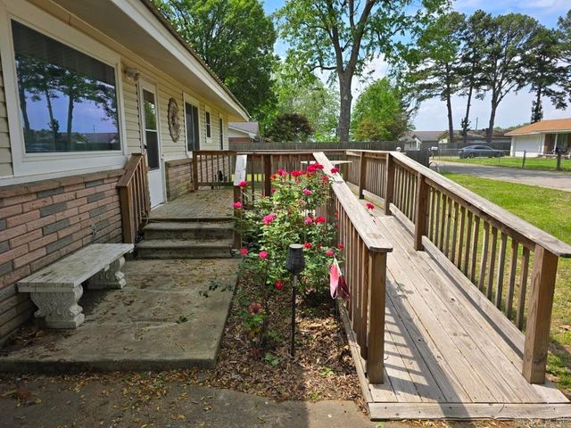 209 Cain Dr, Mccrory, AR 72101