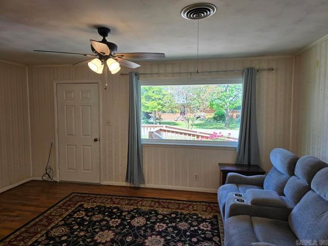 209 Cain Dr, Mccrory, AR 72101