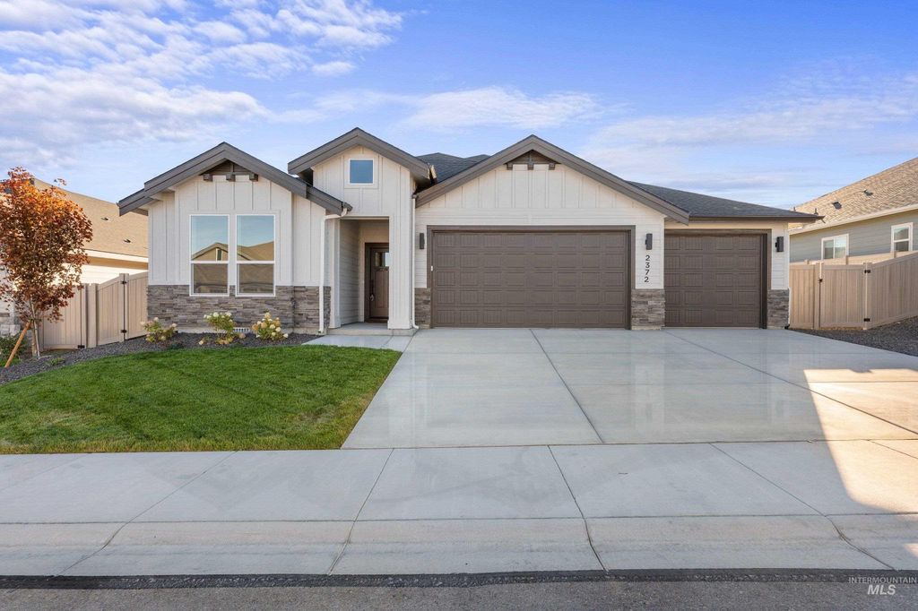 2372 S Hurd Ave, Nampa, ID 83686 photo 2