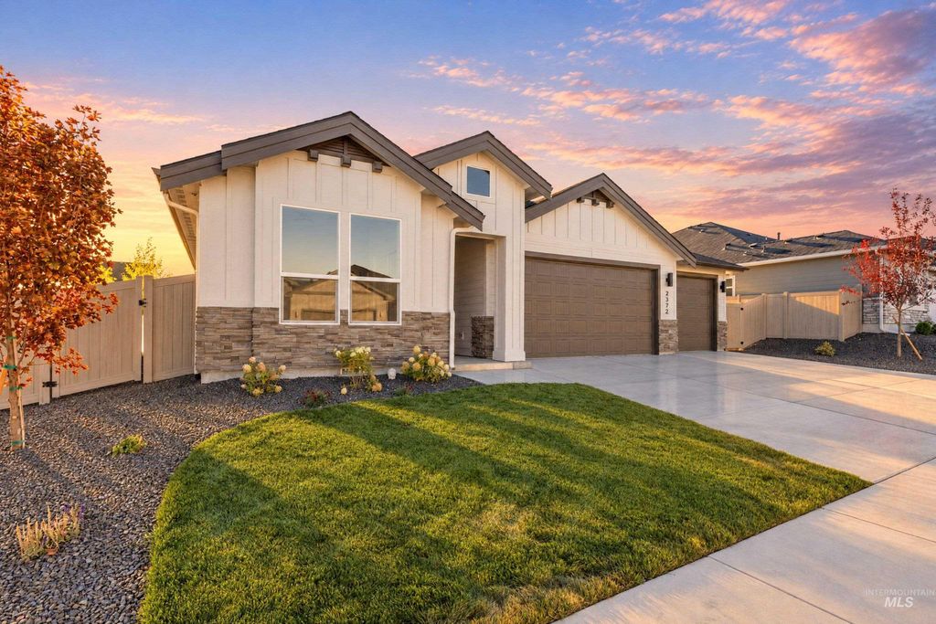 2372 S Hurd Ave, Nampa, ID 83686 photo 3