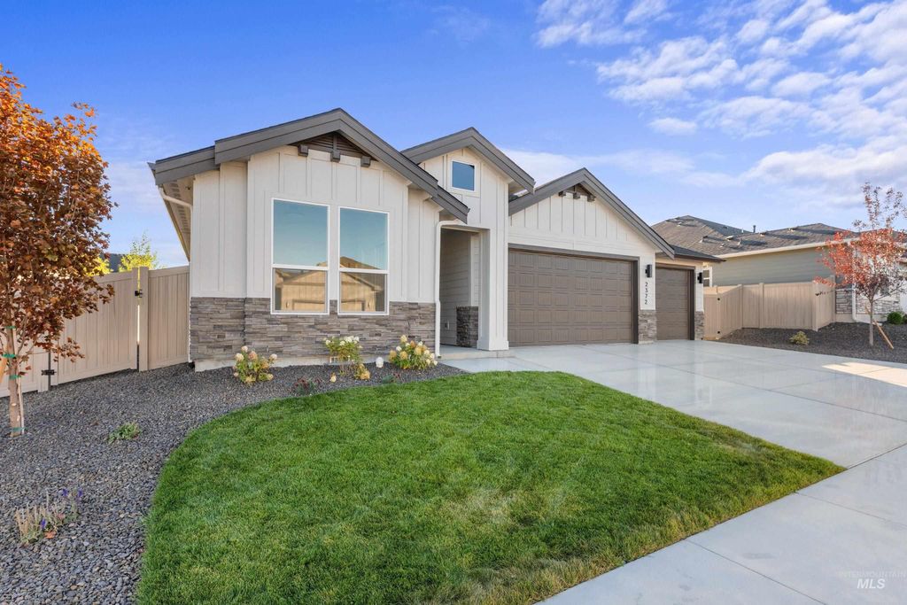 2372 S Hurd Ave, Nampa, ID 83686 photo 4