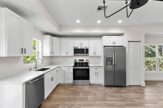 3003 SE Fairmont Street, Stuart, FL 34997