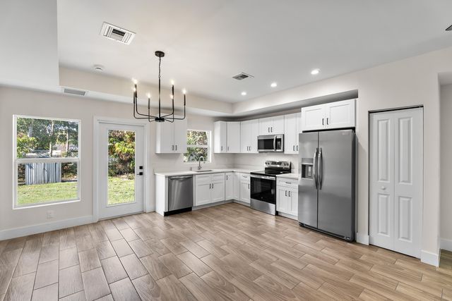 3003 SE Fairmont Street, Stuart, FL 34997