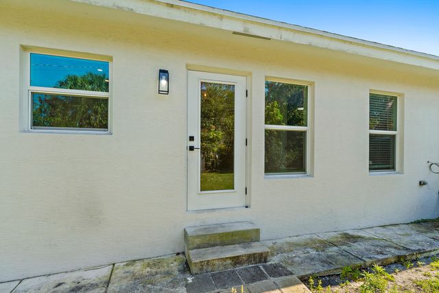 3003 SE Fairmont Street, Stuart, FL 34997