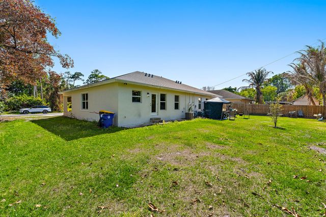 3003 SE Fairmont Street, Stuart, FL 34997