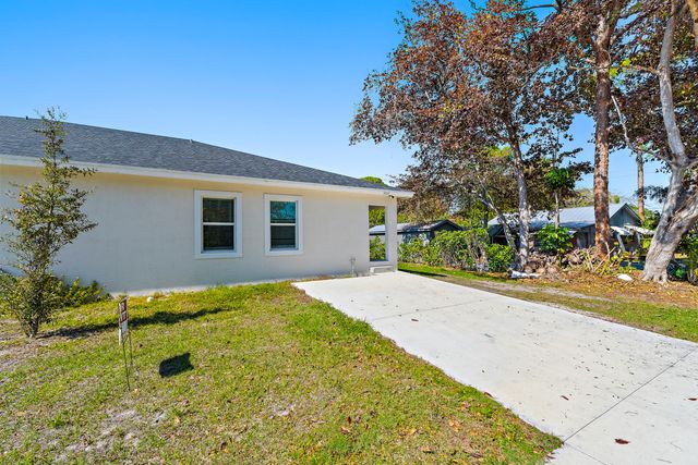 3003 SE Fairmont Street, Stuart, FL 34997