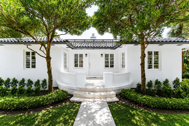 400 E Royal Palm Road, Boca Raton, FL 33432
