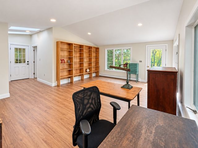 14 Cornell Rd, Framingham, MA 01701