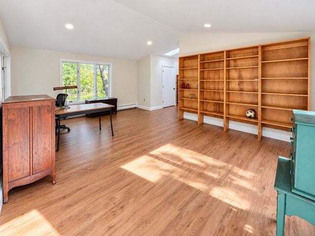 14 Cornell Rd, Framingham, MA 01701