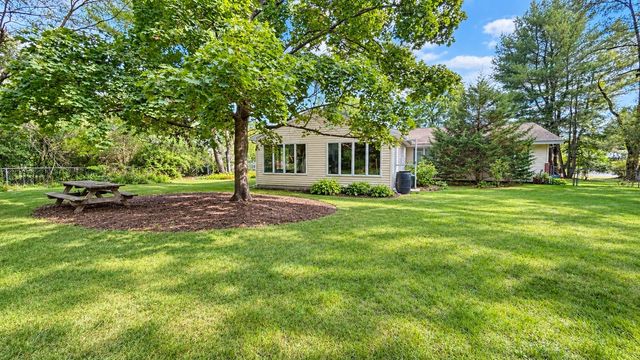 14 Cornell Rd, Framingham, MA 01701