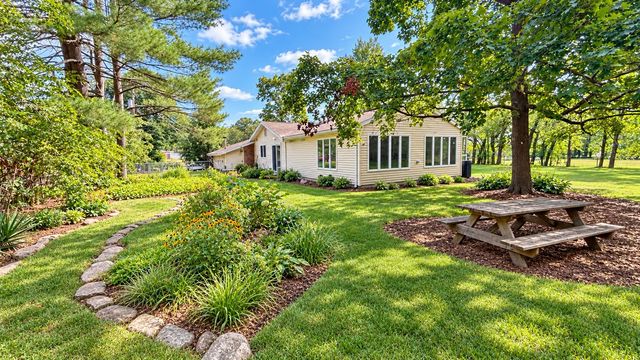14 Cornell Rd, Framingham, MA 01701