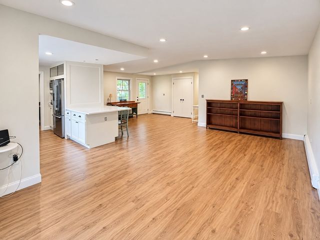 14 Cornell Rd, Framingham, MA 01701