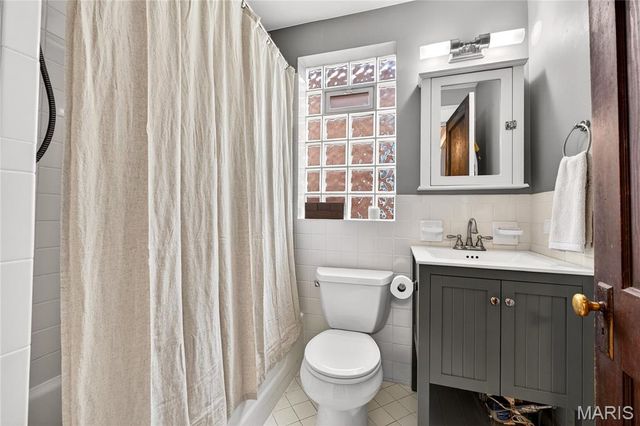 6038 Columbia Avenue, St Louis, MO 63139