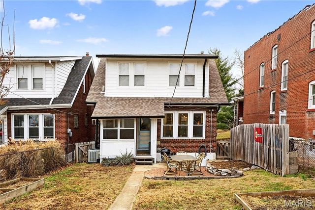 6038 Columbia Avenue, St Louis, MO 63139