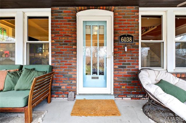 6038 Columbia Avenue, St Louis, MO 63139