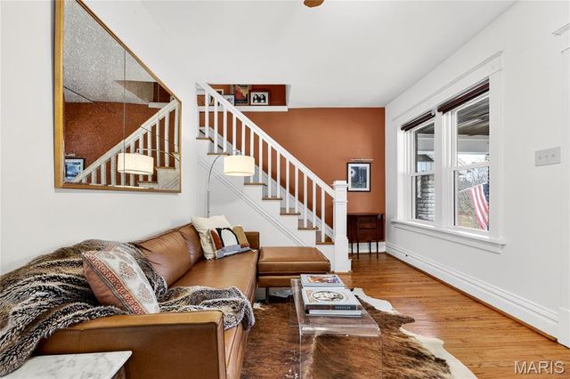 6038 Columbia Avenue, St Louis, MO 63139