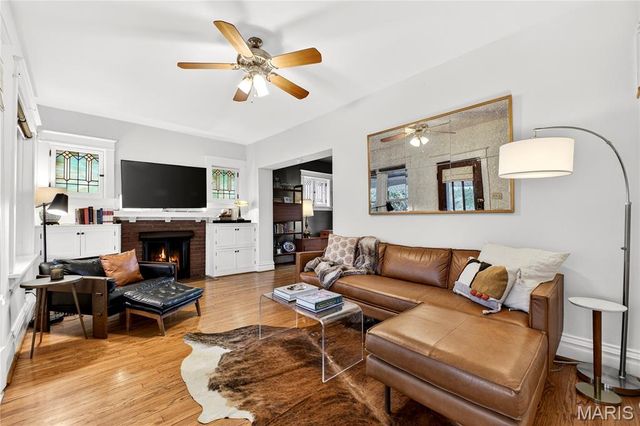 6038 Columbia Avenue, St Louis, MO 63139