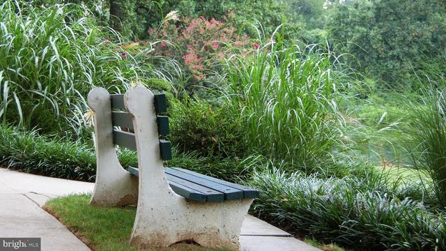 10201 GROSVENOR PL #112, North Bethesda, MD 20852